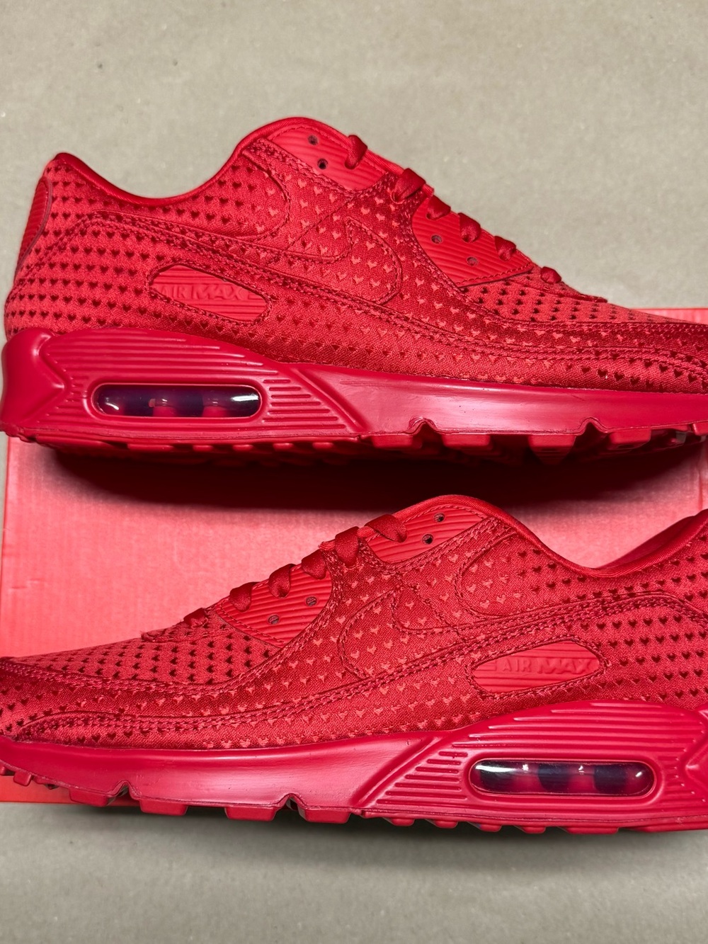 Nike Air Max 90 Valentines Day 2026 University Red Mens sz 10.5 Shoes NEW!